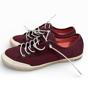 SeaVees Monterey Canvas Sneakers Burgundy Red Womens US 7 EU 37 Style Low